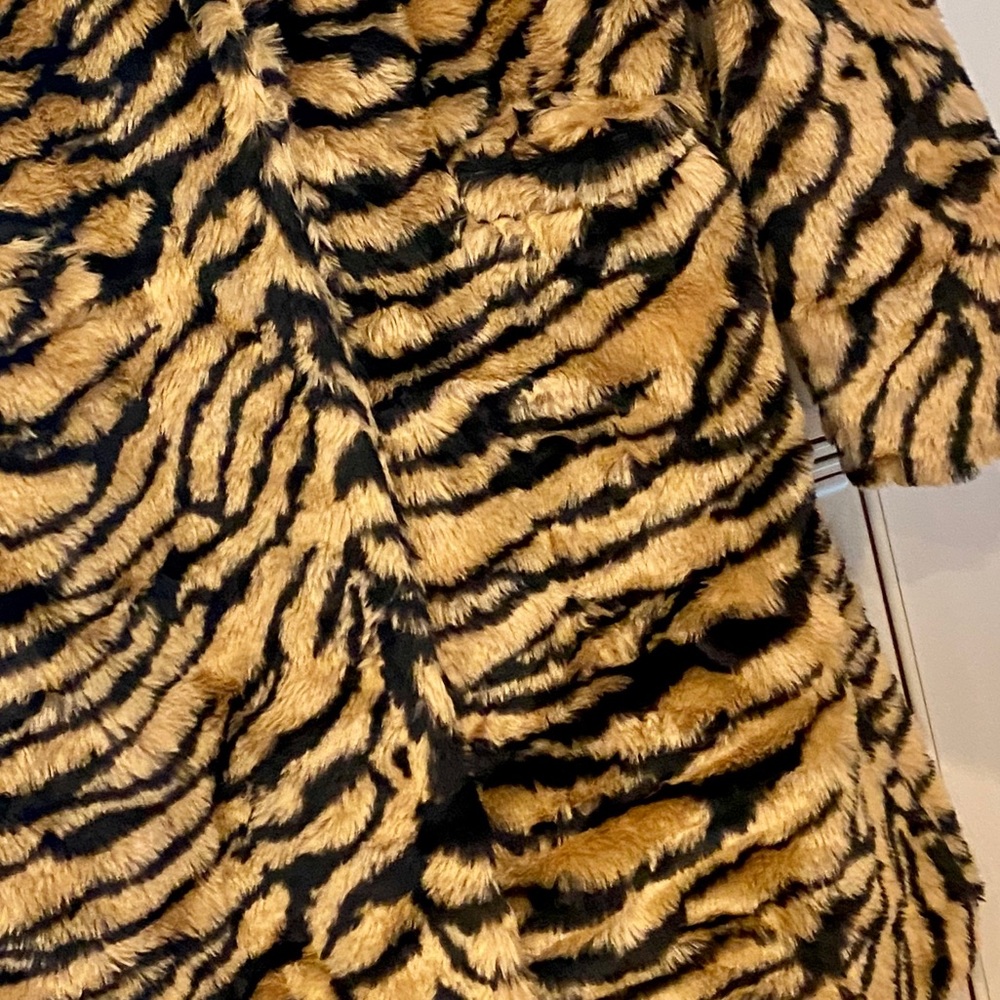 “BIG PIMPIN” Plush Tiger Print Fur Teddy Coat - Picture 14 of 16